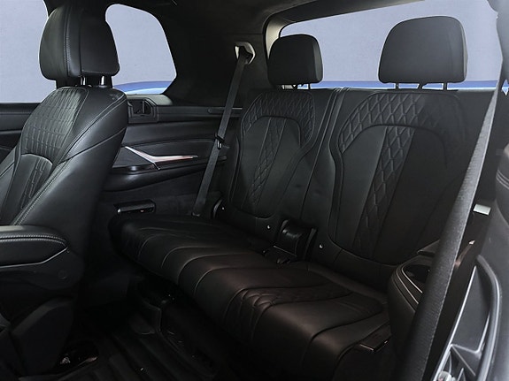 BMW X7 24 of 26