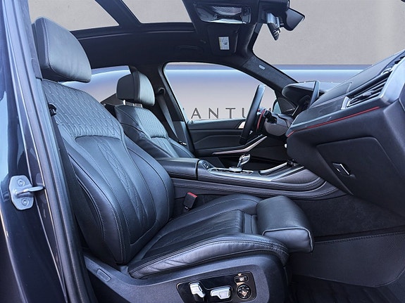 BMW X7 26 of 26