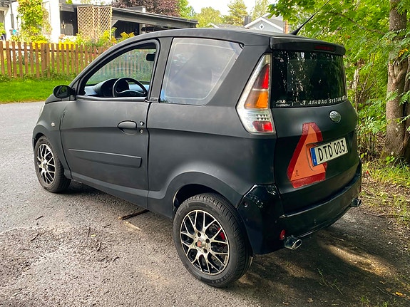 Microcar M.Go 3 of 6