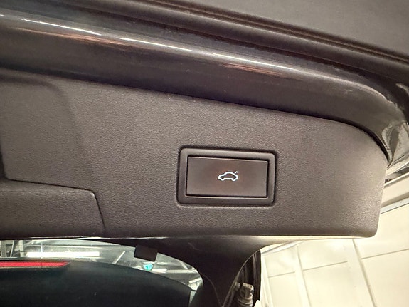 Volkswagen ID.4 GTX 28 of 28