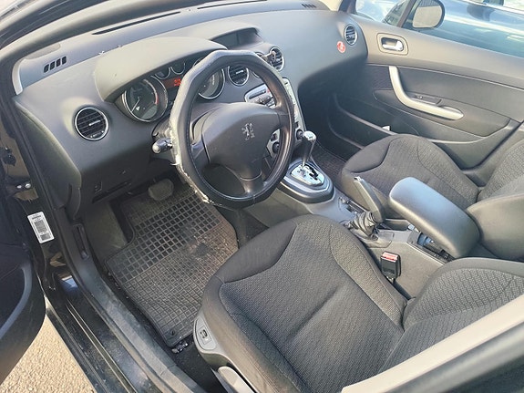 Peugeot 308 SW 5 of 8