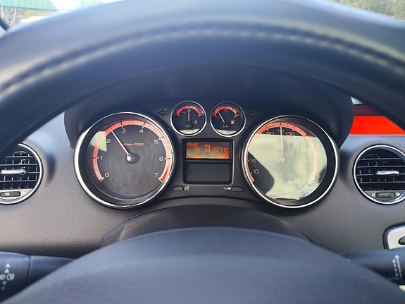 Peugeot 308 SW 8 of 8