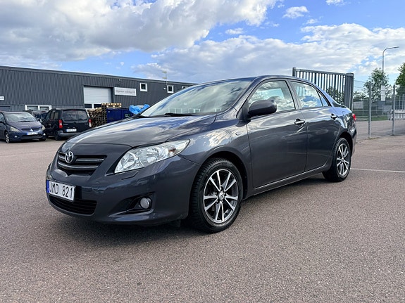 Toyota Corolla 3 of 14