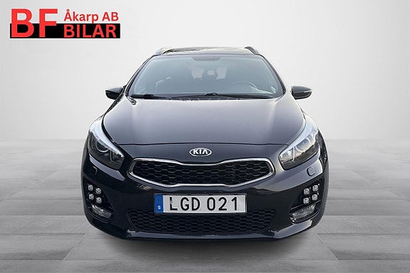 Kia Ceed 2 of 23