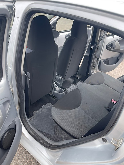 Toyota Aygo 7 of 10