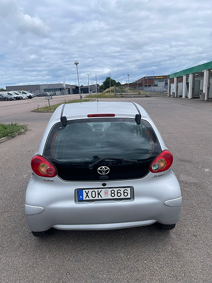 Toyota Aygo 5 of 10