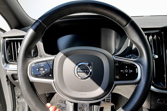 Volvo V60 7 of 9