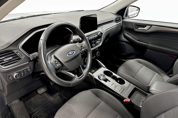 Ford Kuga 5 of 9