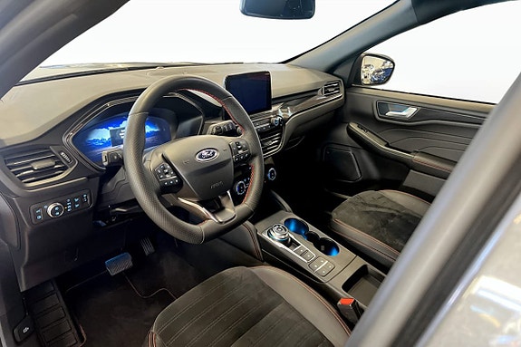 Ford Kuga 5 of 9