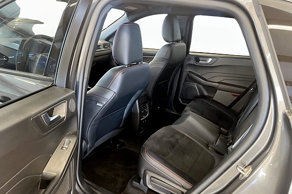 Ford Kuga 8 of 9