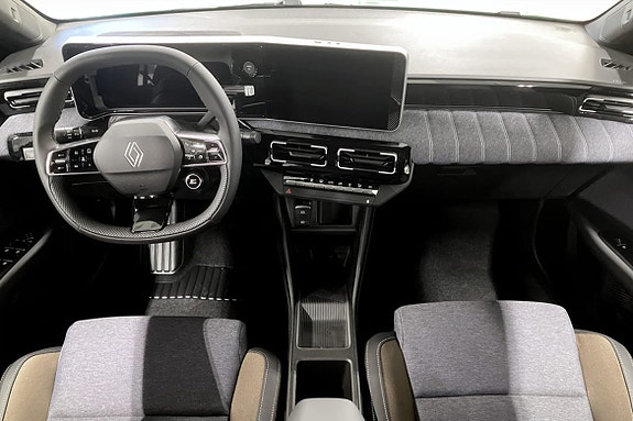 Renault 5 E-Tech 4 of 9