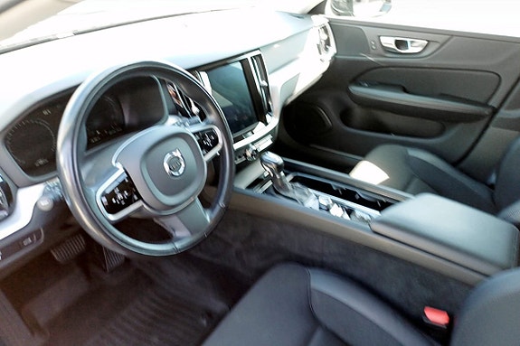 Volvo V60 5 of 9