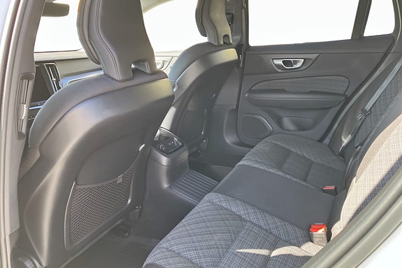 Volvo V60 10 of 11
