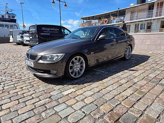BMW 325d 5 of 8