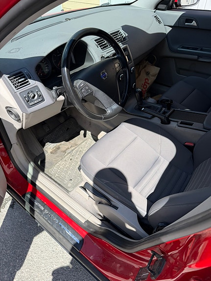 Volvo V50 9 of 13