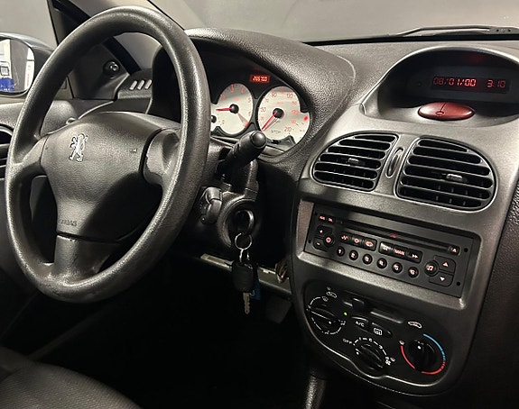 Peugeot 206 10 of 14