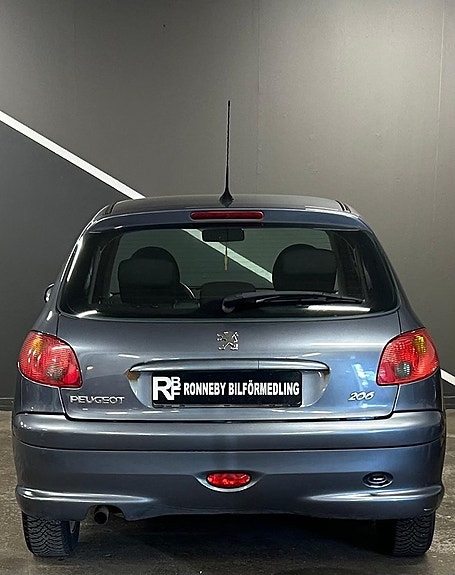Peugeot 206 8 of 14