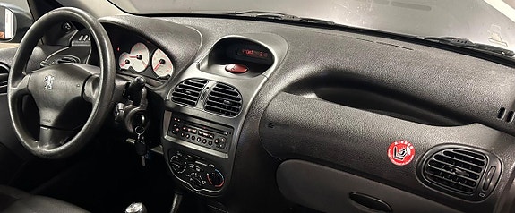 Peugeot 206 11 of 14