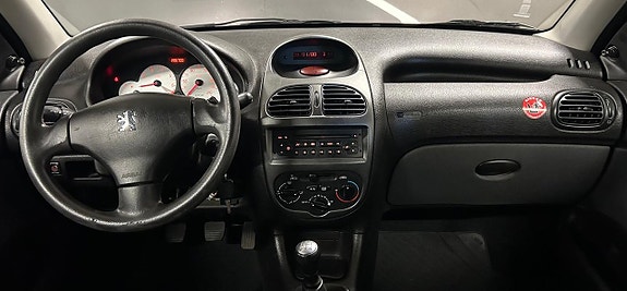 Peugeot 206 12 of 14