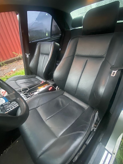 Mercedes-Benz C280 4 of 8