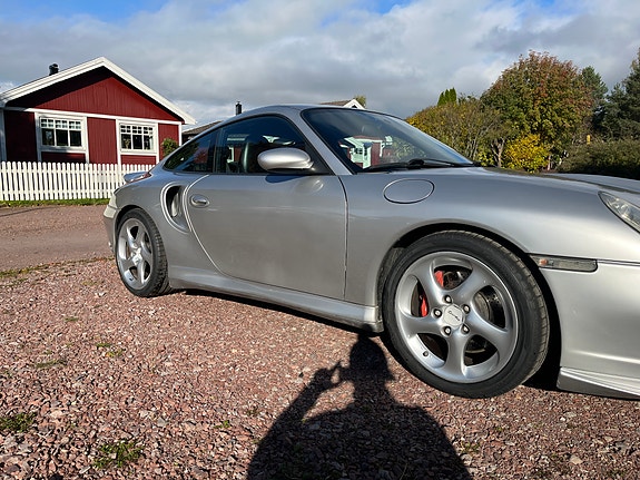 Porsche 911 Turbo 8 of 16