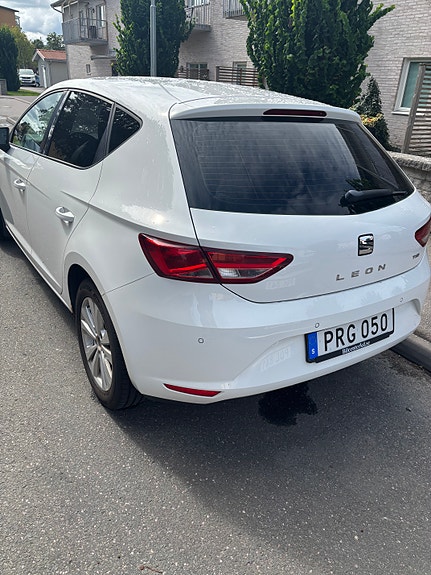 Seat Leon 2 of 14