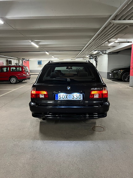 BMW 525i 6 of 17