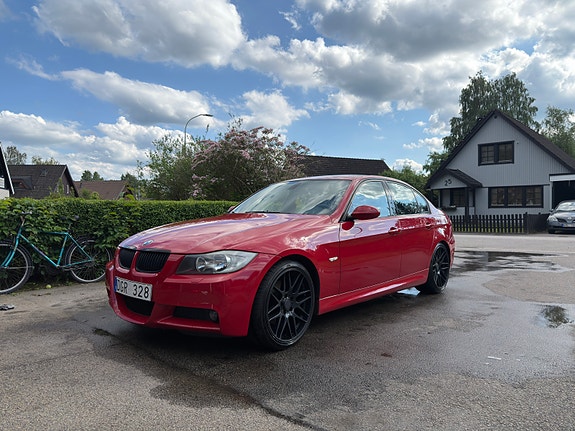 BMW 320d 2 of 8