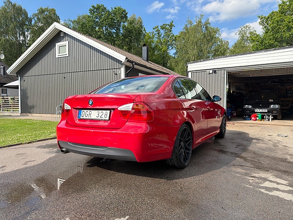 BMW 320d 3 of 8