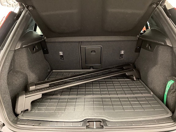 Volvo EX40 6 of 13