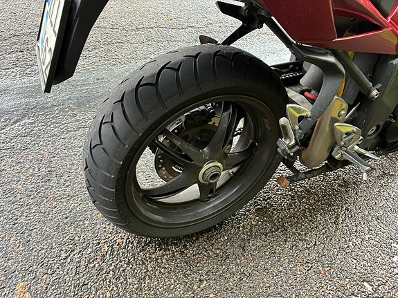 Triumph Sprint ST 1050 ABS 5 of 8