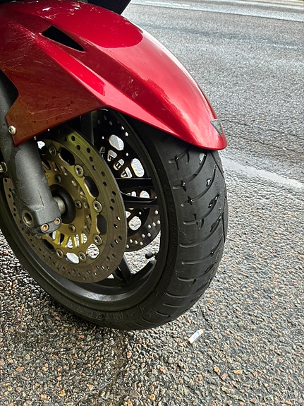Triumph Sprint ST 1050 ABS 6 of 8
