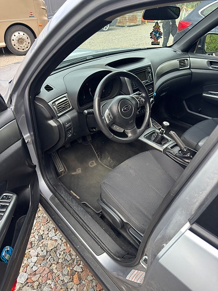 Subaru Forester 4 of 5