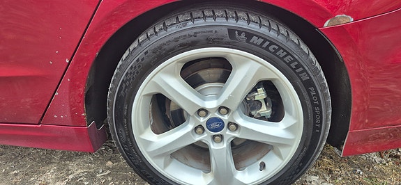 Ford Mondeo 10 of 21