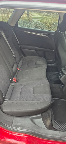 Ford Mondeo 14 of 21