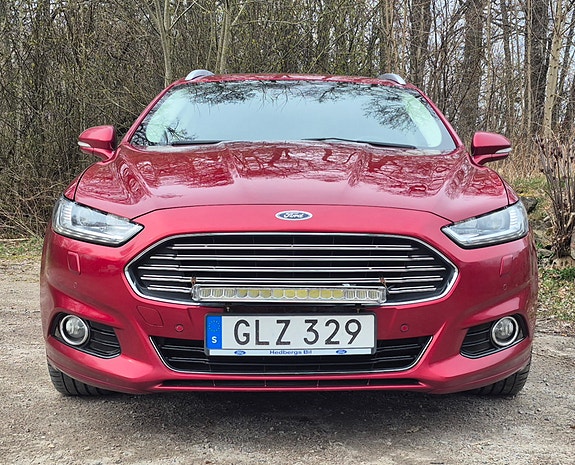 Ford Mondeo 3 of 21