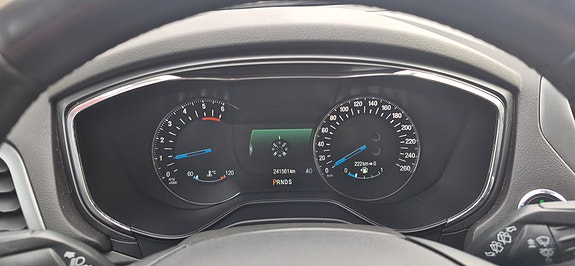 Ford Mondeo 18 of 21