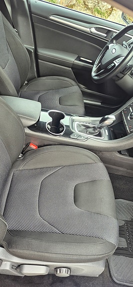 Ford Mondeo 13 of 21