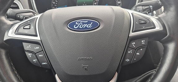 Ford Mondeo 19 of 21