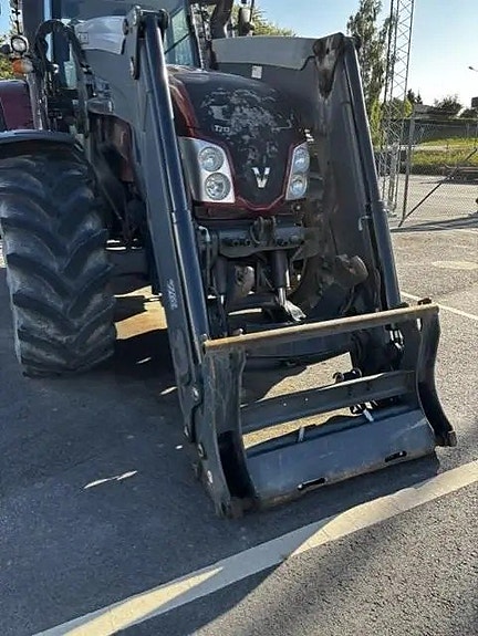 Valtra T213 VERSU SCR 2 of 4