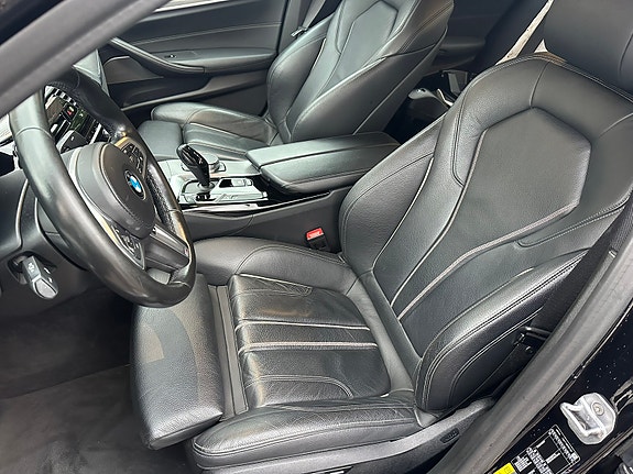 BMW 530e 9 of 11