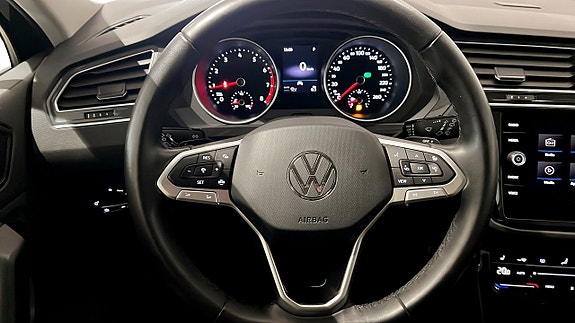 Volkswagen Tiguan 17 of 22