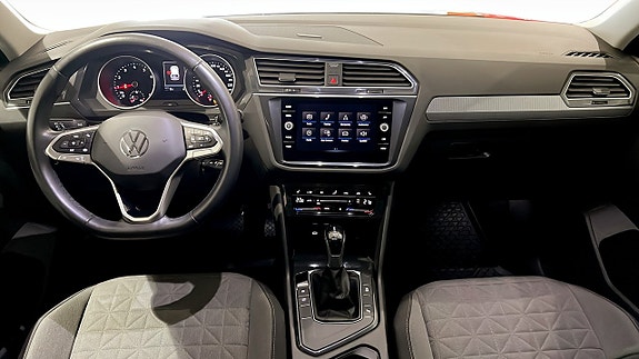 Volkswagen Tiguan 10 of 22