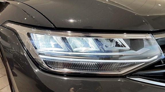 Volkswagen Tiguan 15 of 22