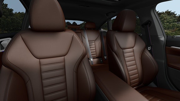 BMW i4 10 of 13