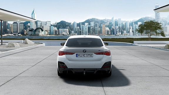 BMW i4 5 of 13