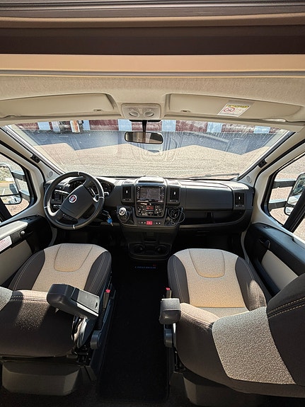 Fiat Säljs via Dals  Bil Mellerud.  Eura Mobil Profila PT 730 EB 4 of 10