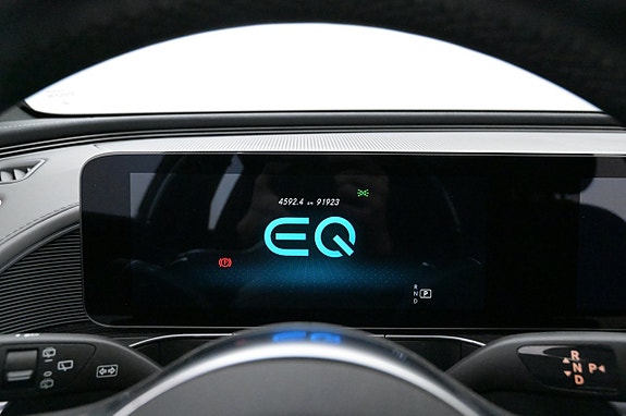 Mercedes-Benz EQC400 8 of 27