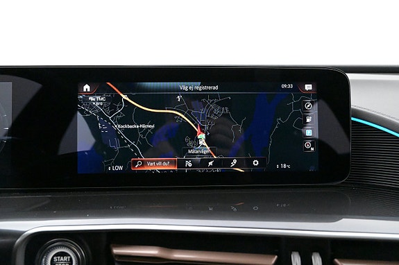 Mercedes-Benz EQC400 16 of 27