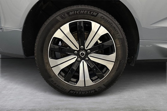 Volvo XC60 14 of 21